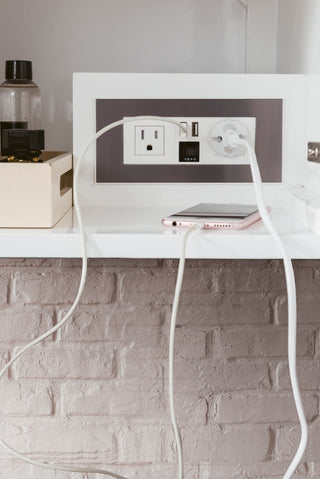 58.875 Inch Columbia Floating Vanity in Glossy White / Glossy White Top