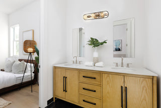 CHASSIS 3 LIGHT VANITY