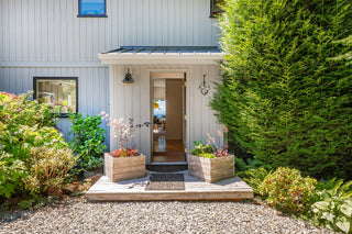 NEWBRIDGE 1LT SM OUTDOOR WALL