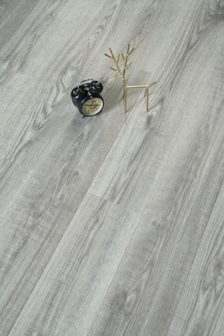 Luxury Vinyl Flooring 7 x 48 x 7mm 20 mil in Fossil oak Grey