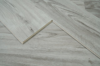 Luxury Vinyl Flooring 7 x 48 x 7mm 20 mil in Weathered Grey