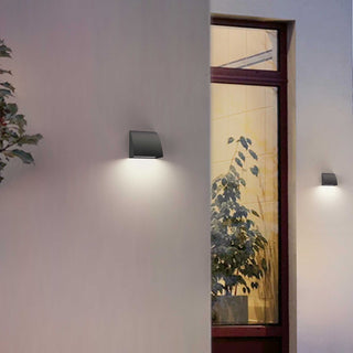 Slope Wall Sconce  Sand Black