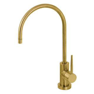New York Water Filtration Faucet in Brushed Brass