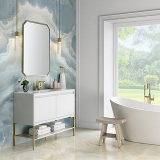 47.25 Inch Mantova Freestanding Vanity in Glossy White / Glossy White Top
